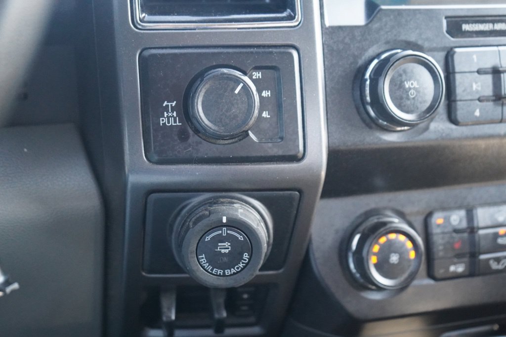 Used 2019 Ford F150 XLT w/ Equipment Group 302A Luxury AWD/4WD image 28