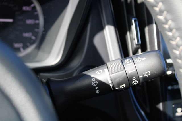 New 2026 Subaru Forester Premium AWD/4WD image 32