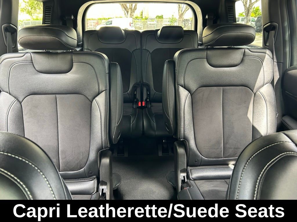 Certified 2023 Jeep Grand Cherokee L Laredo image 15