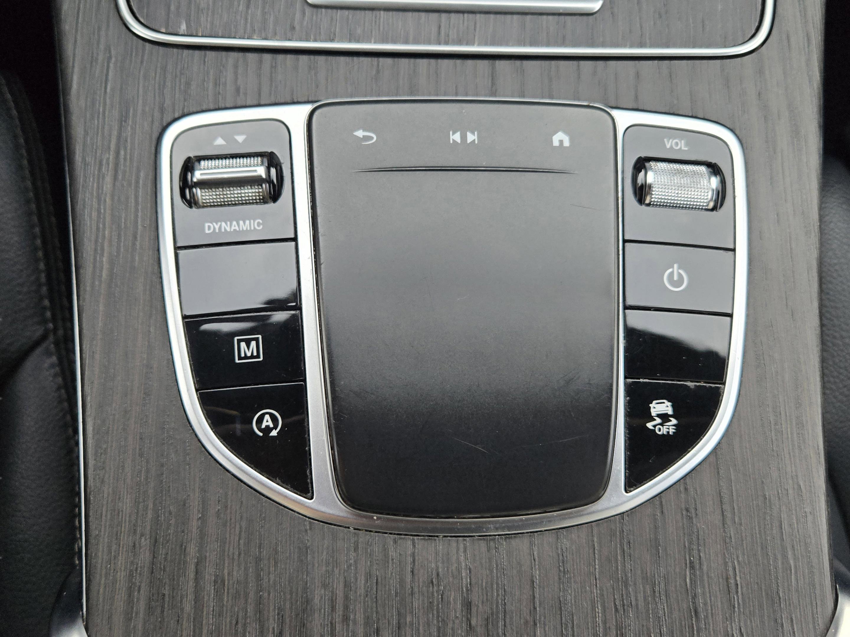 Used 2020 Mercedes-Benz GLC 300 4MATIC image 26