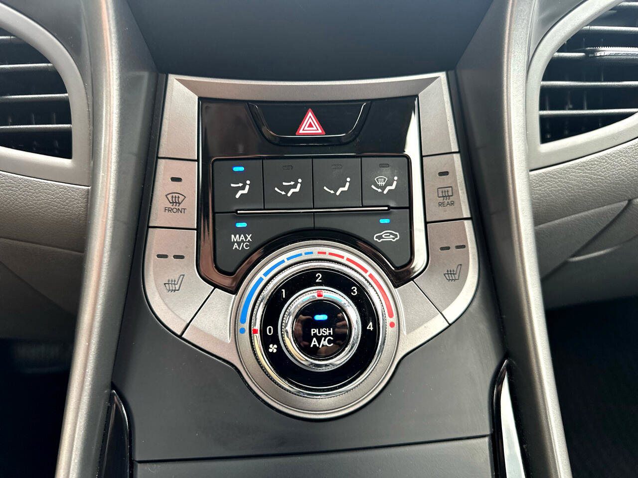 Used 2013 Hyundai Elantra GLS w/ Preferred Pkg image 24