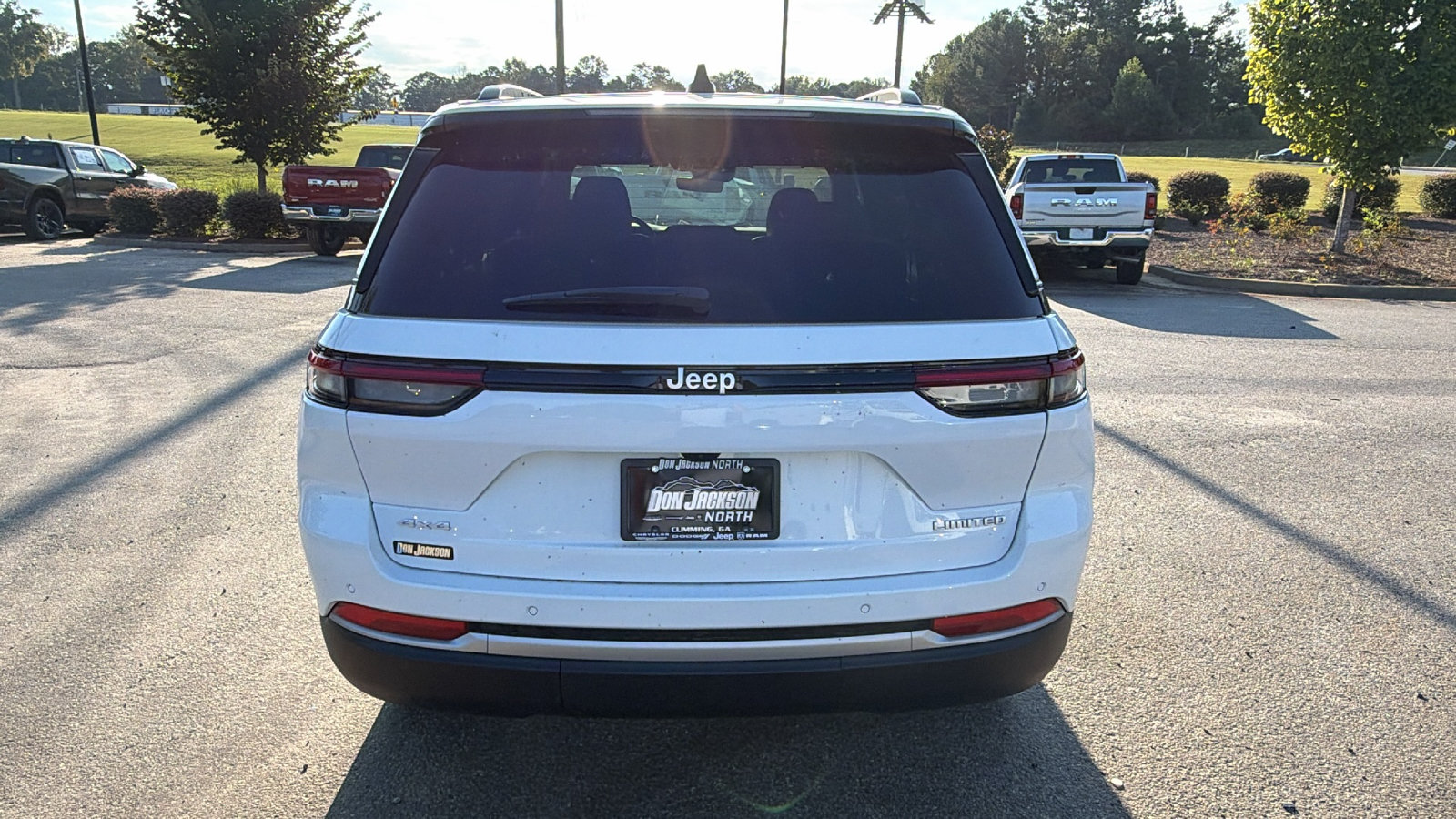 New 2027 Jeep Grand Cherokee Limited AWD/4WD image 9