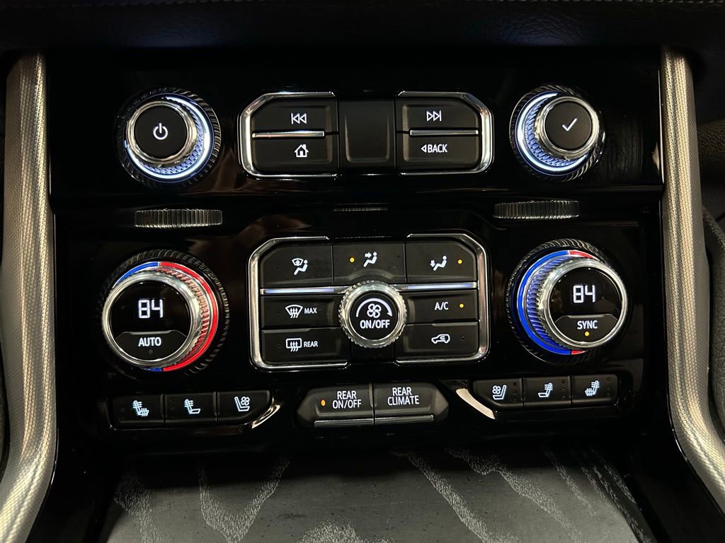 Used 2021 GMC Yukon Denali w/ Denali Premium Package image 23