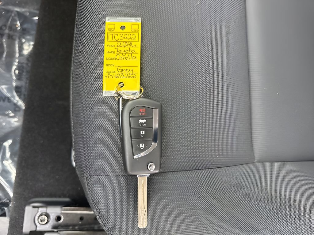 Used 2026 Toyota Corolla LE FWD image 28