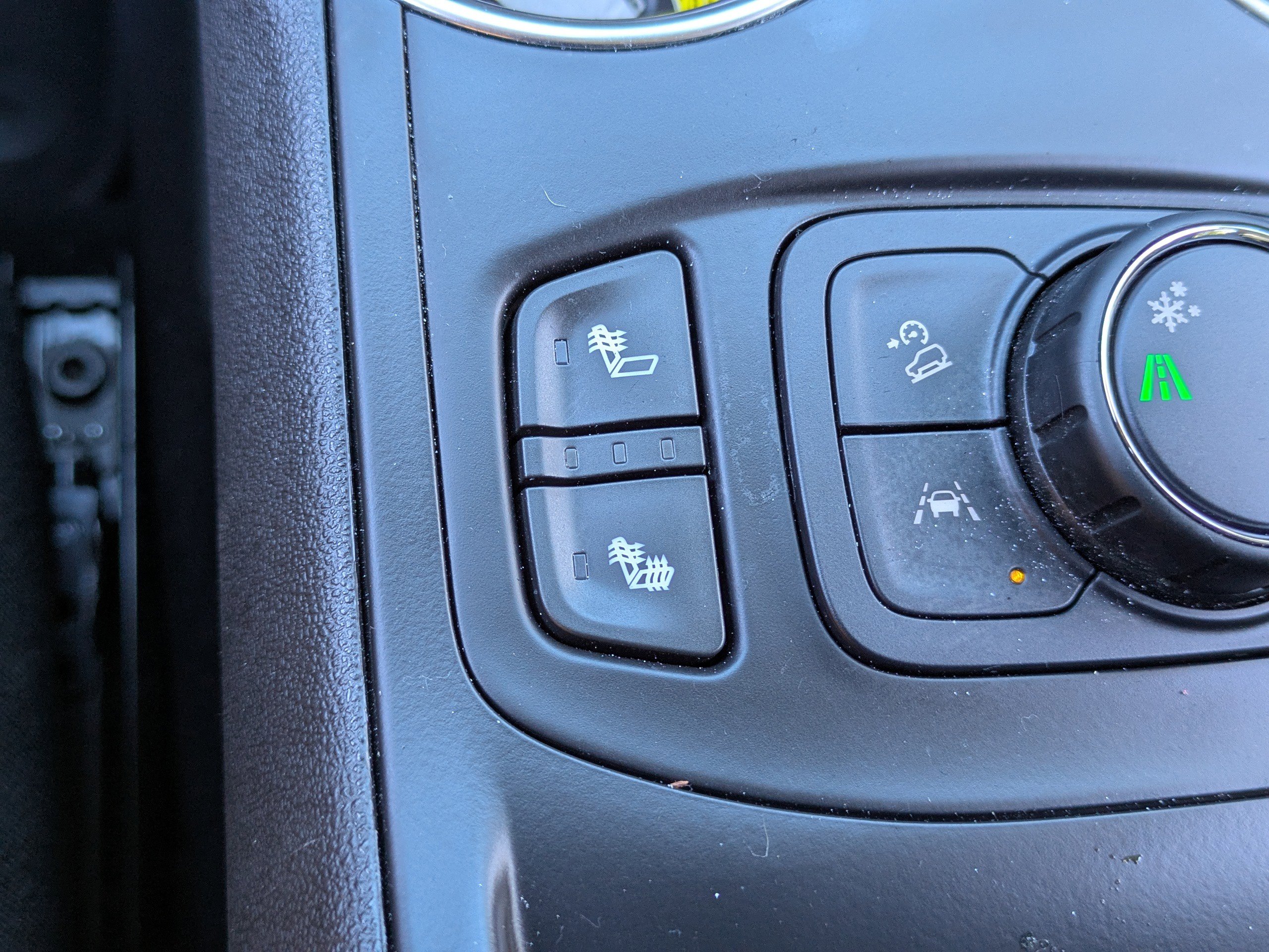 Used 2024 GMC Terrain SLE w/ Driver Convenience Package image 24