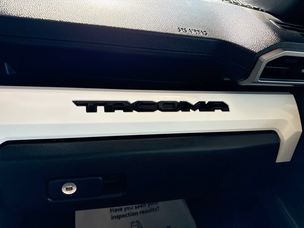 Used 2024 Toyota Tacoma TRD Off-Road AWD/4WD image 33