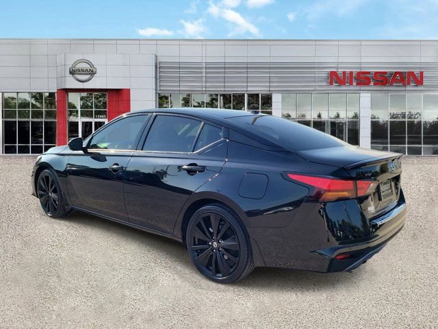 Certified 2022 Nissan Altima 2.5 SR w/ Midnight Edition Package image 7