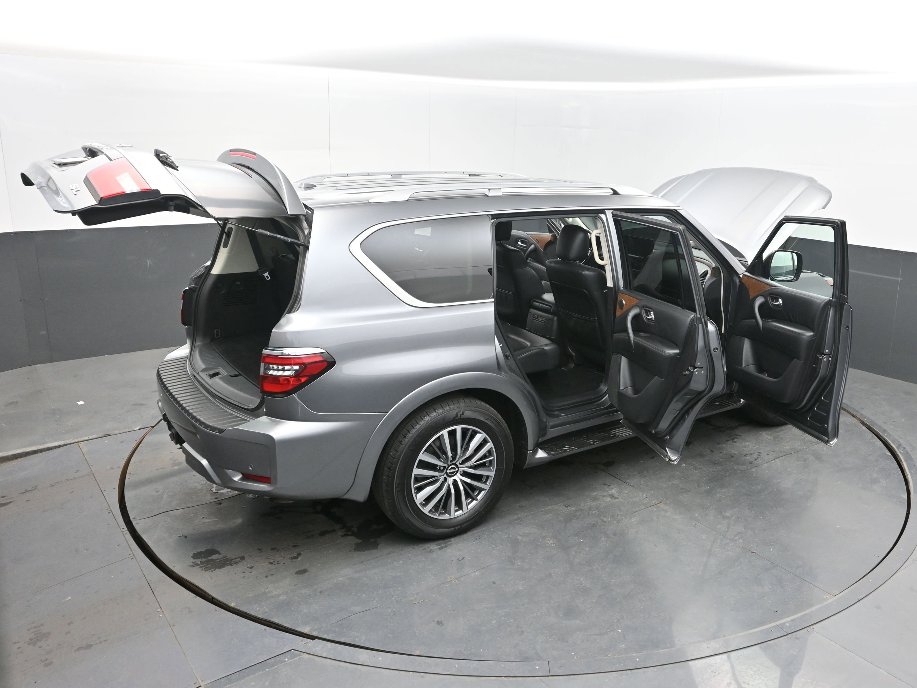 Certified 2024 Nissan Armada SL image 40