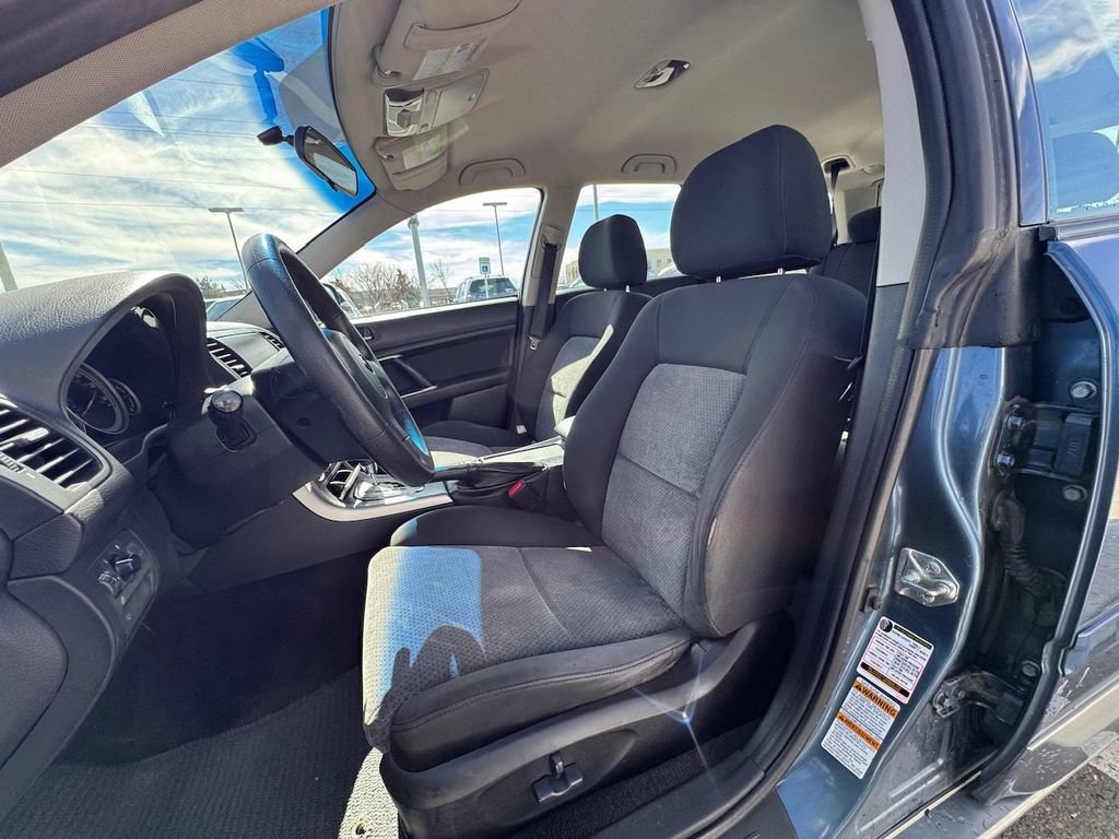 Used 2005 Subaru Outback 2.5i AWD/4WD image 13