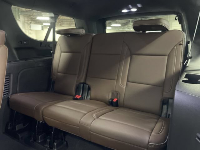 Used 2021 Chevrolet Suburban High Country AWD/4WD image 26