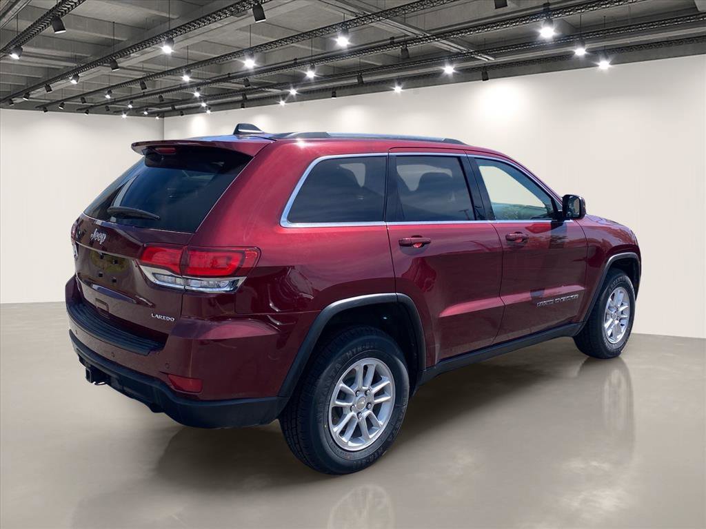 Used 2020 Jeep Grand Cherokee Laredo AWD/4WD image 7