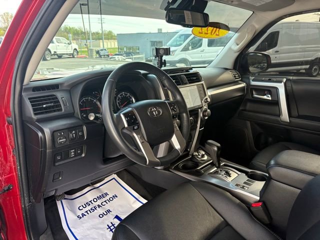 Used 2022 Toyota 4Runner TRD Sport w/ Technology Package AWD/4WD image 3