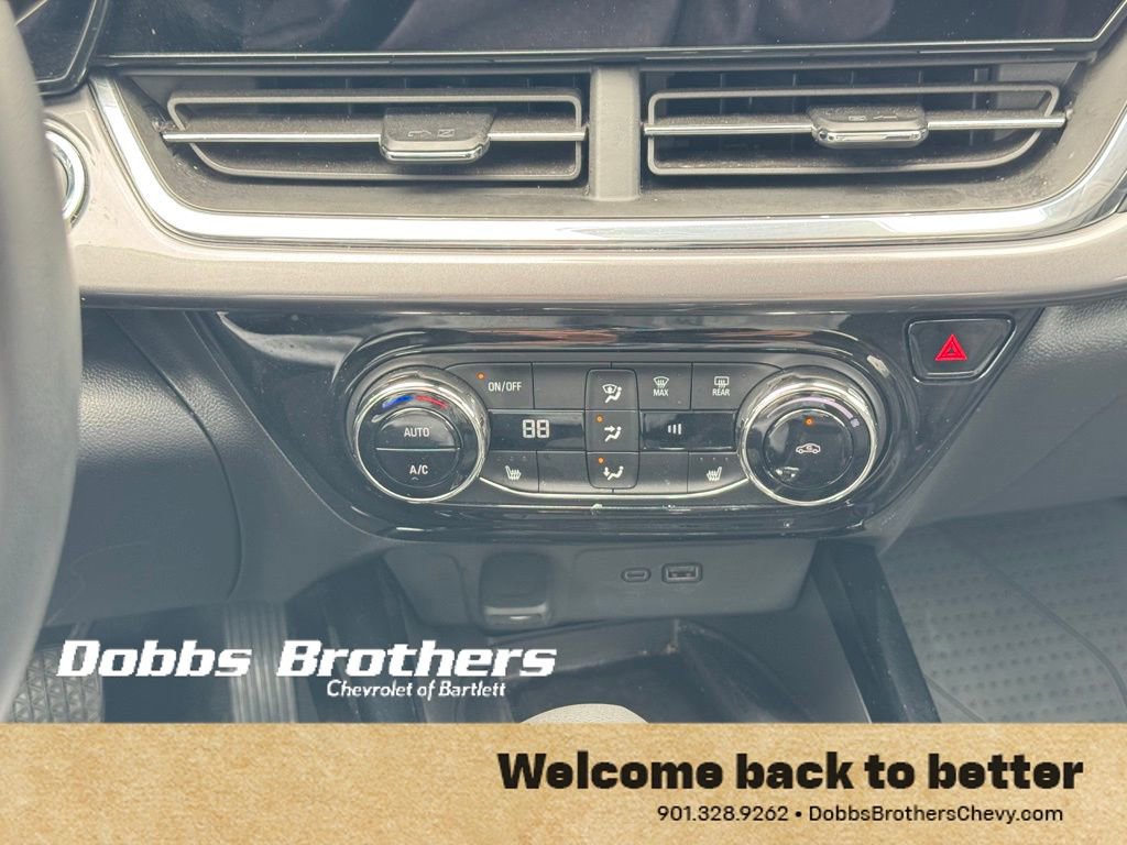 Used 2025 Chevrolet Trax ACTIV w/ Sunroof Package image 25