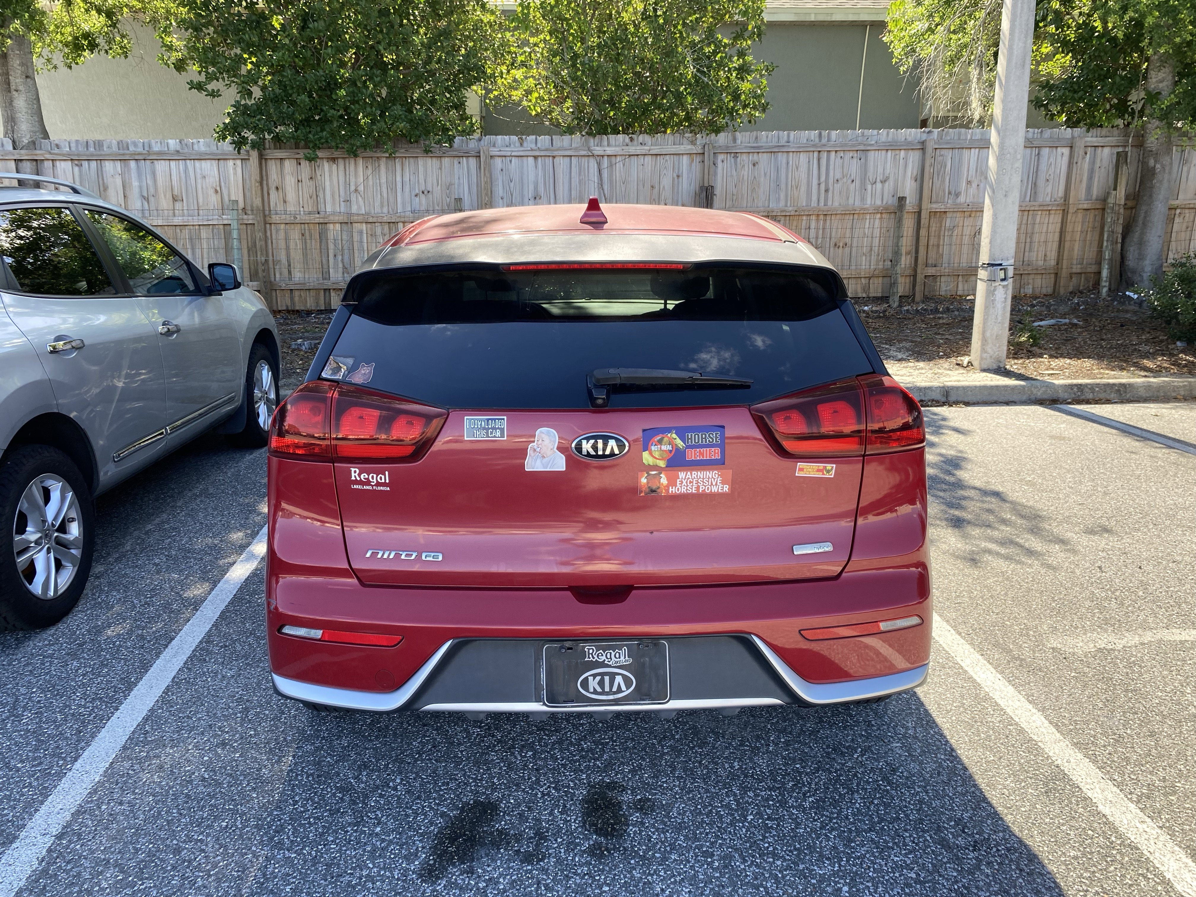 Used 2018 Kia Niro FE FWD image 19