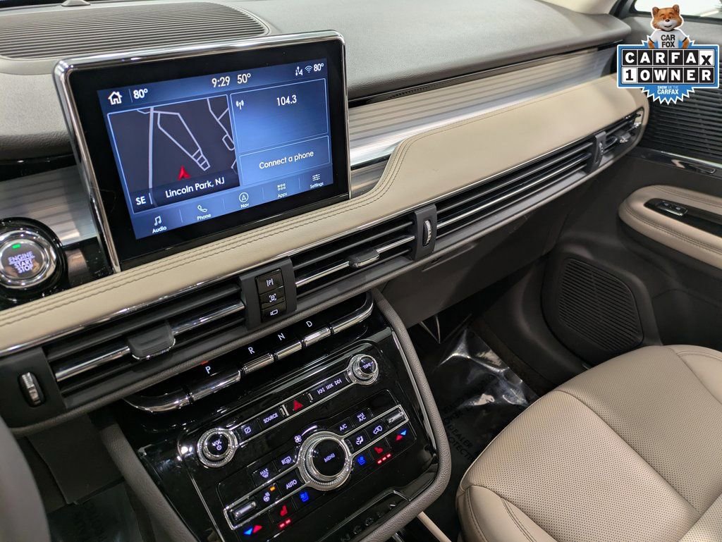 Certified 2022 Lincoln Corsair AWD w/ Equipment Group 101A image 10