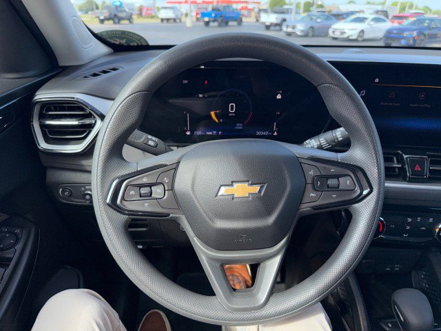 Used 2025 Chevrolet TrailBlazer LT AWD/4WD image 23