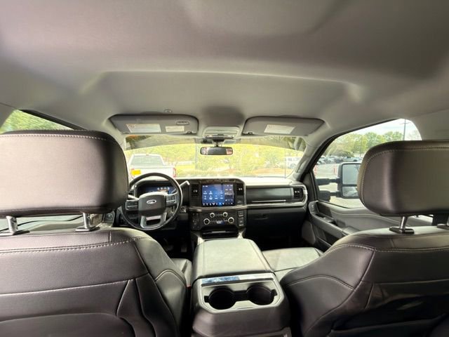 Used 2023 Ford F350 Lariat image 9