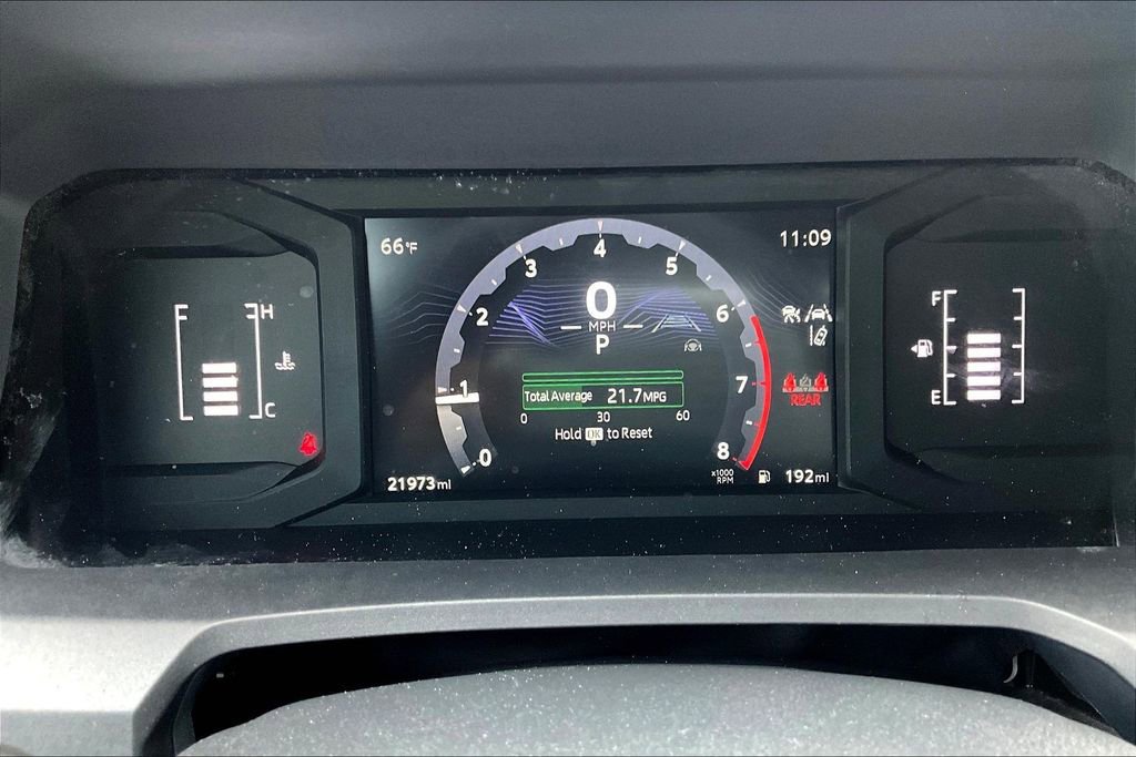 Used 2025 Toyota Tacoma SR image 15