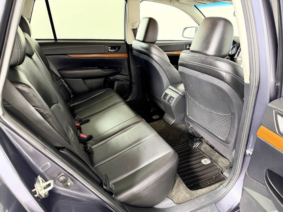 Used 2014 Subaru Outback 2.5i Limited w/ Moonroof Package AWD/4WD image 47