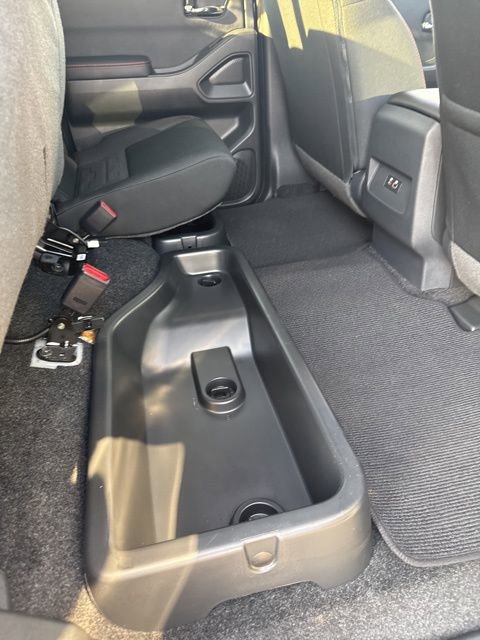 Certified 2025 Nissan Frontier PRO-4X image 18