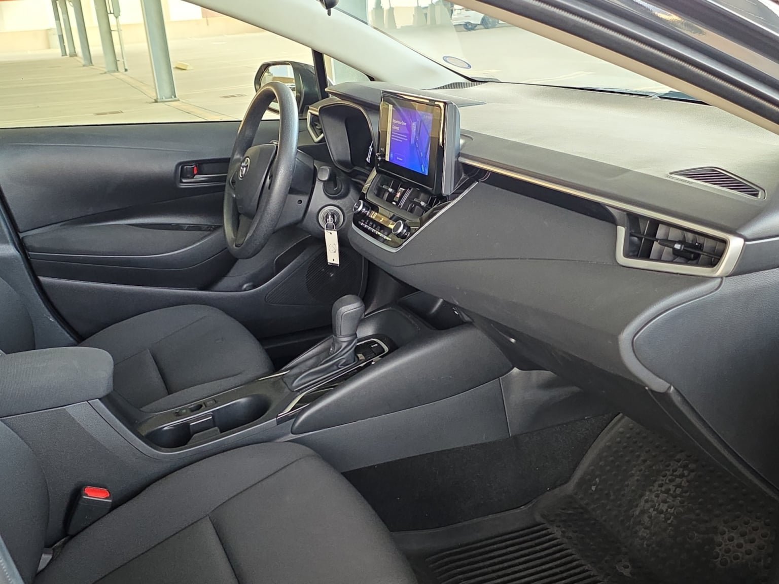 Used 2026 Toyota Corolla LE FWD image 28