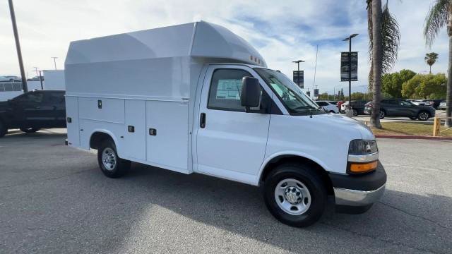 New 2025 Chevrolet Express 3500 w/ Power Convenience Package RWD image 2