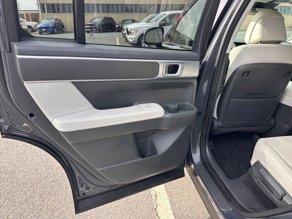 Used 2025 Hyundai Santa Fe SEL image 21