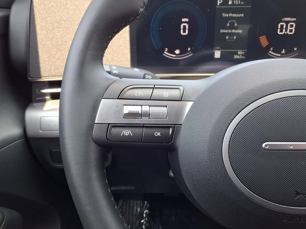 Used 2025 Hyundai Kona SEL FWD image 17