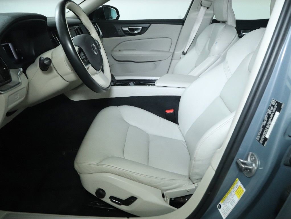 Used 2024 Volvo S60 B5 Plus FWD image 19