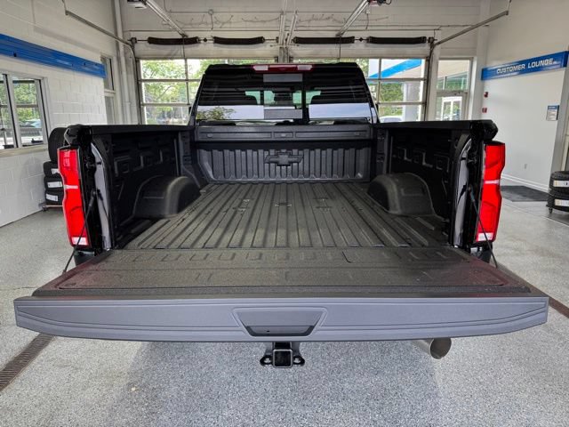 New 2026 Chevrolet Silverado 2500 LT w/ Z71 Chrome Sport Edition AWD/4WD image 10
