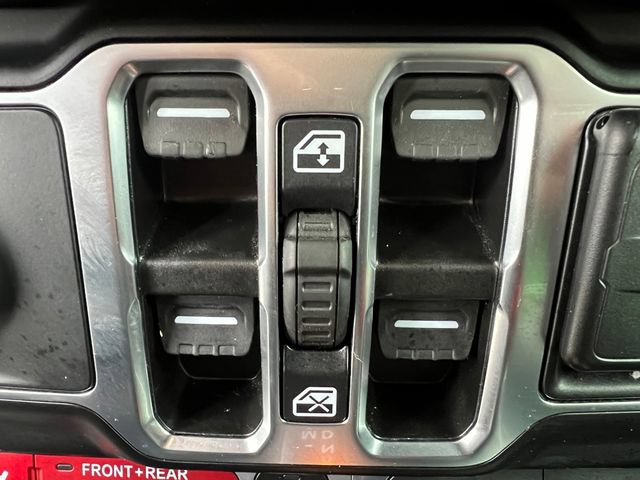 Used 2024 Jeep Wrangler Unlimited Rubicon AWD/4WD image 11