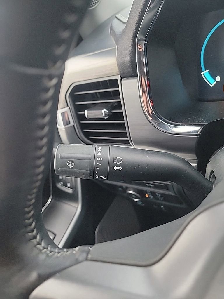 Certified 2022 Ford F150 Lariat w/ Equipment Group 502A High image 43