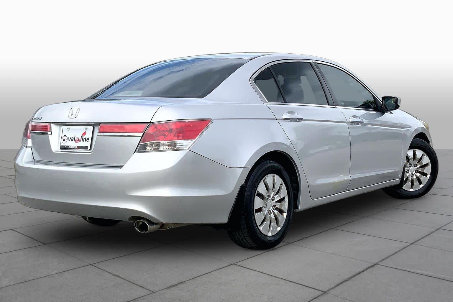 Used 2011 Honda Accord LX image 12
