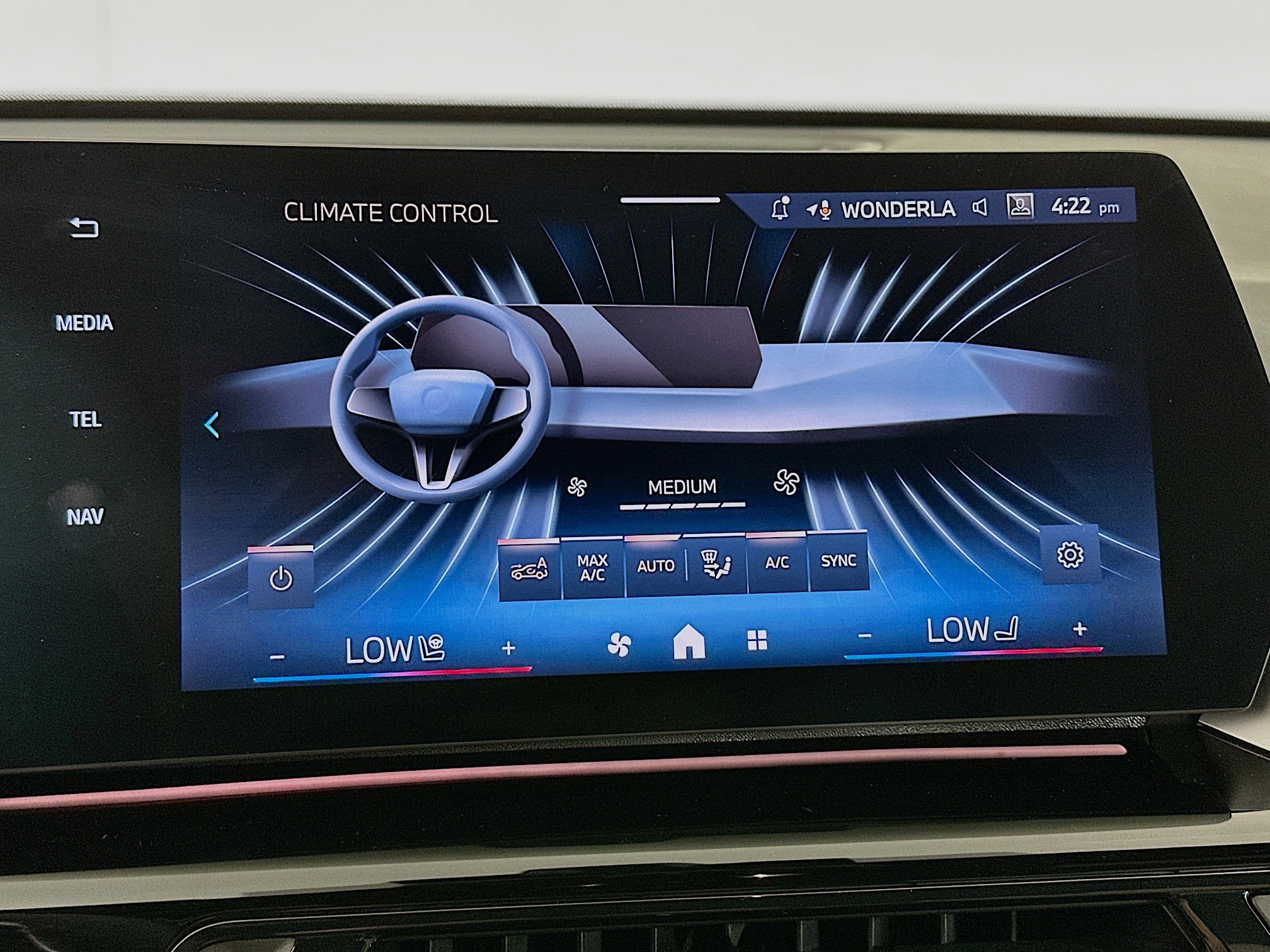 Used 2025 BMW X1 xDrive28i w/ Technology Package image 23