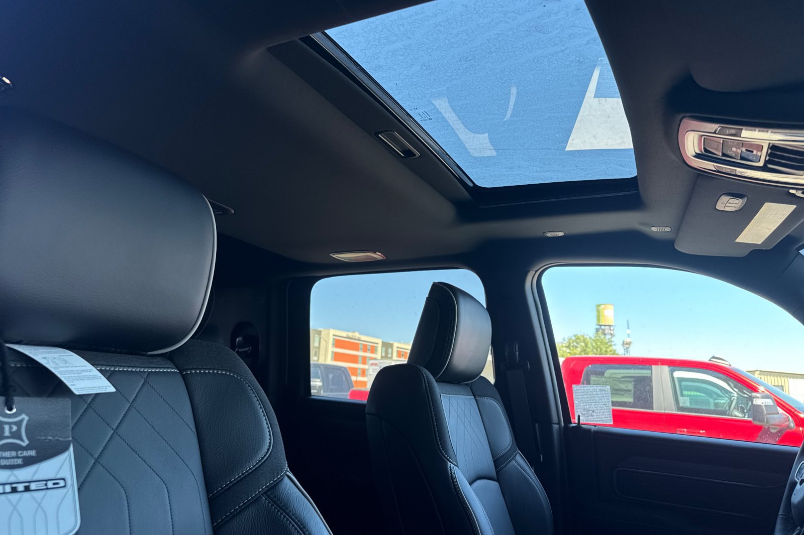 New 2026 RAM 3500 Limited AWD/4WD image 15