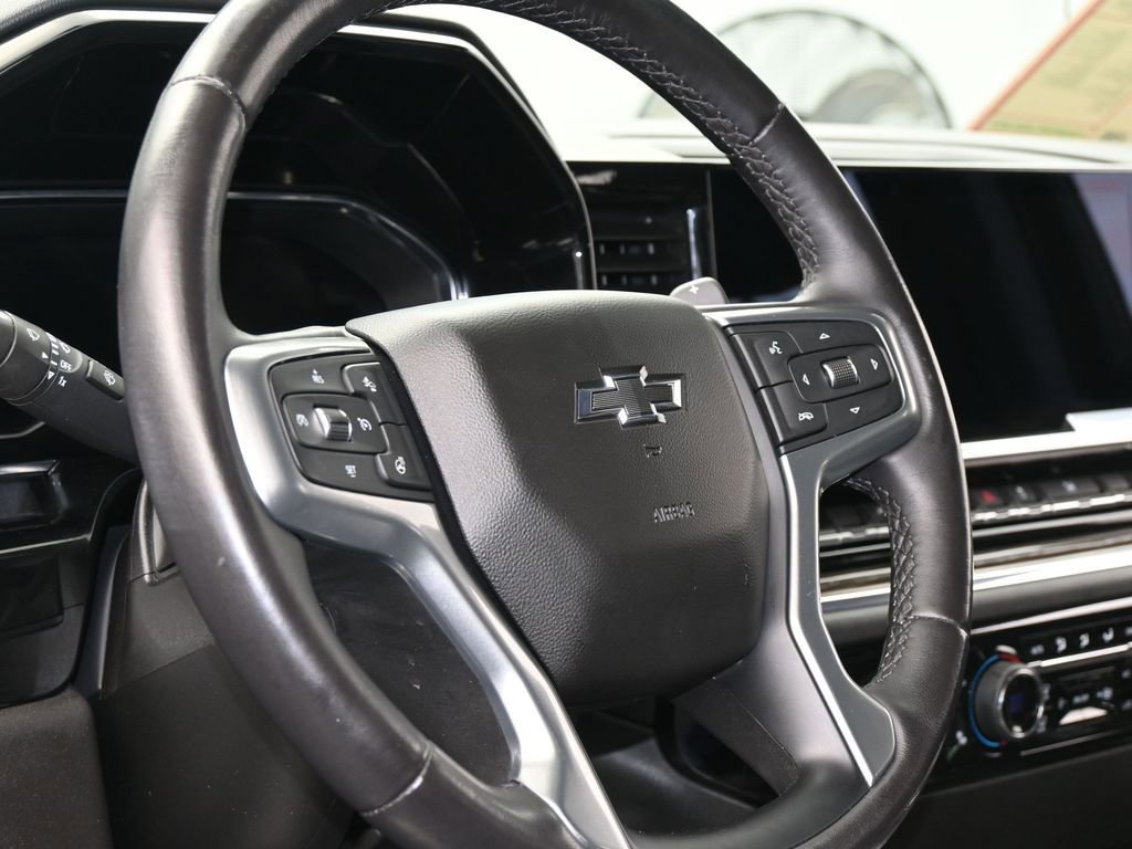 Used 2023 Chevrolet Silverado 1500 RST image 14