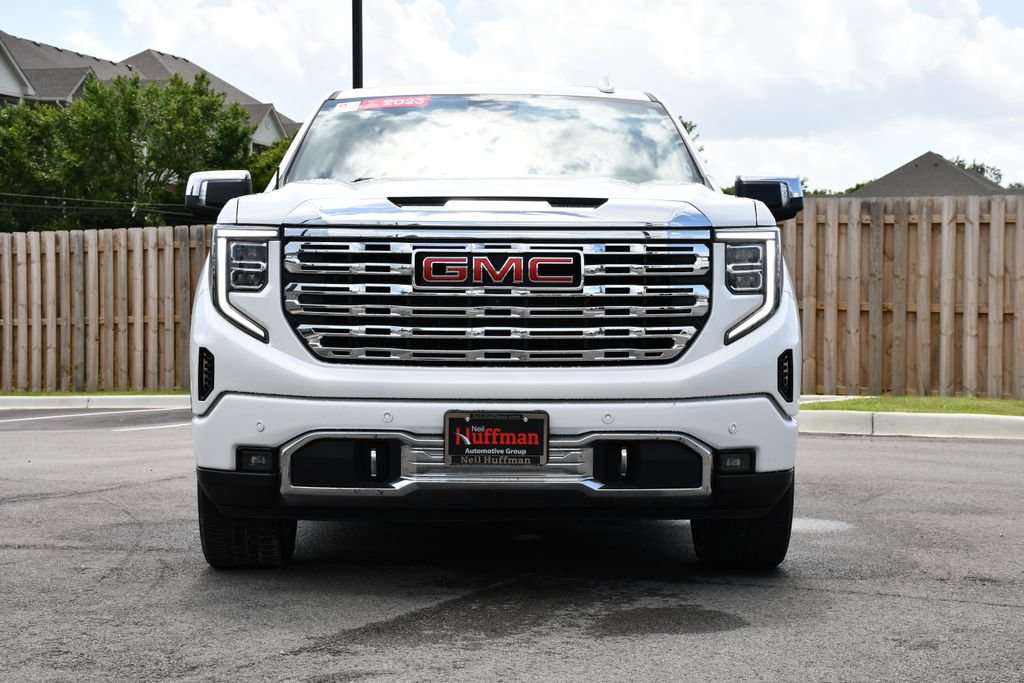 Used 2023 GMC Sierra 1500 Denali w/ Denali Reserve Package AWD/4WD image 4