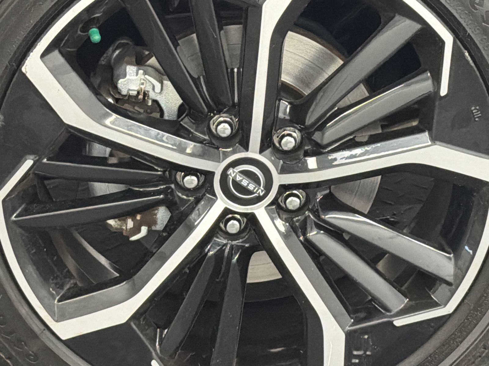 Used 2023 Nissan Altima 2.5 SR FWD image 5