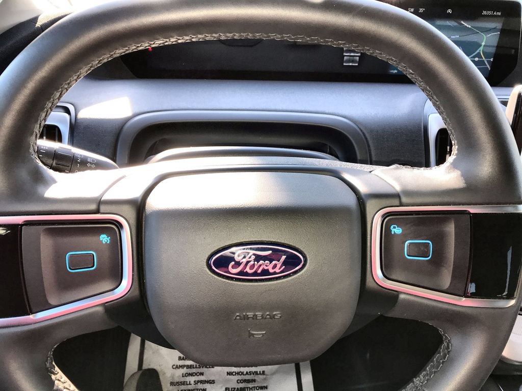 Used 2025 Ford Expedition Active AWD/4WD image 14