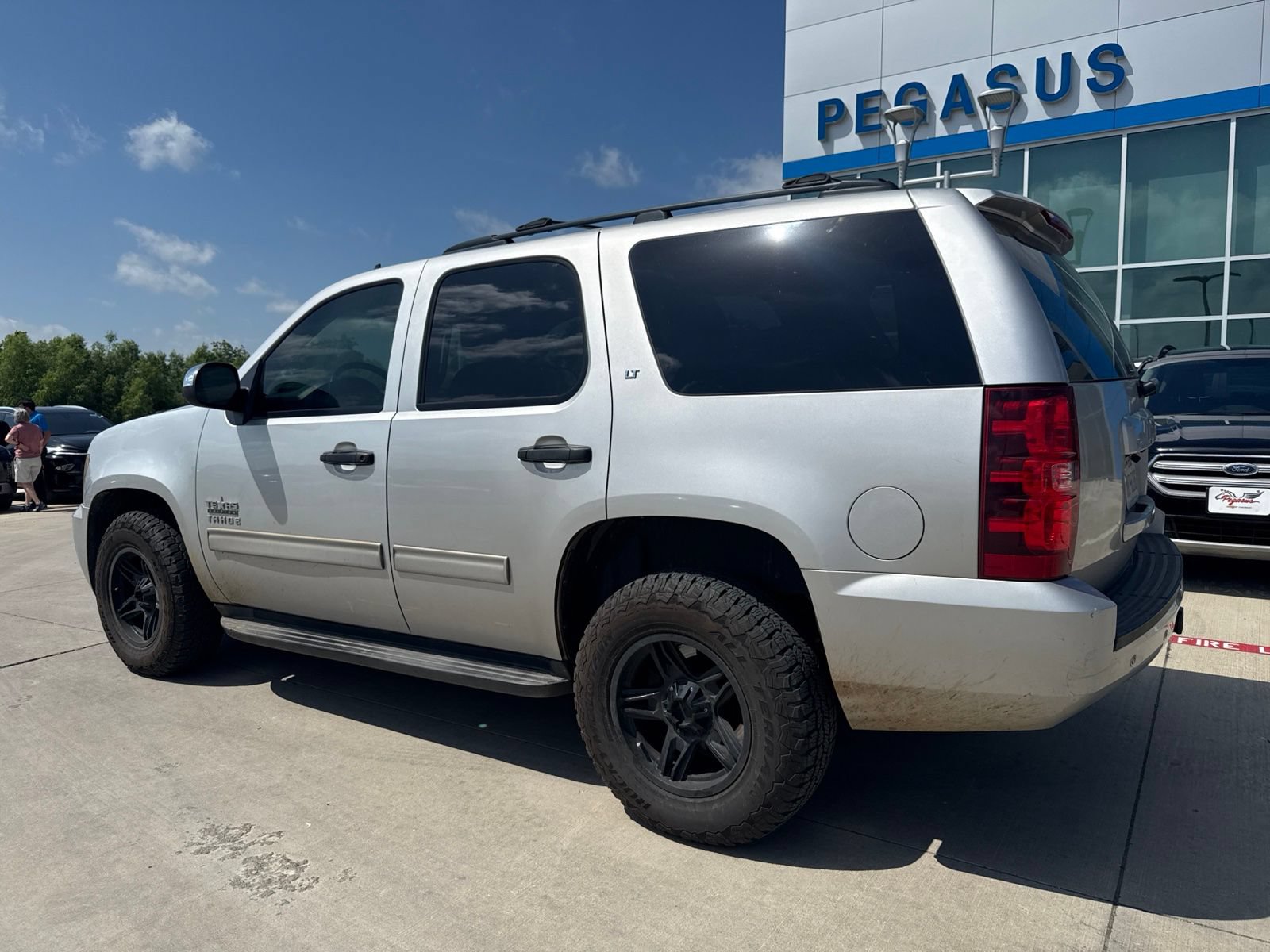 Used 2011 Chevrolet Tahoe LT w/ Texas Edition AWD/4WD video 3