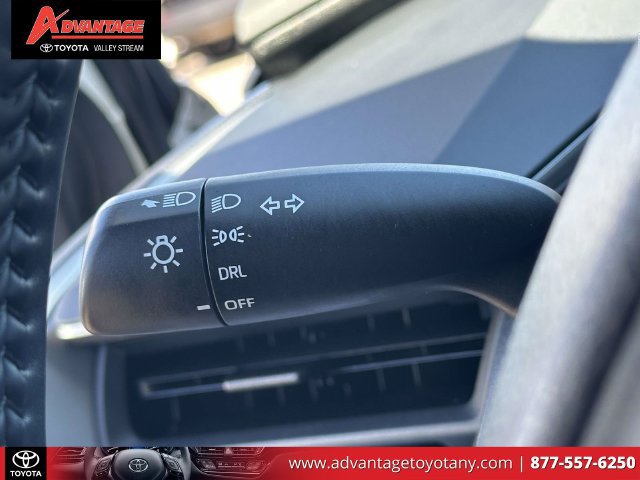 Used 2023 Toyota Prius LE AWD/4WD image 24