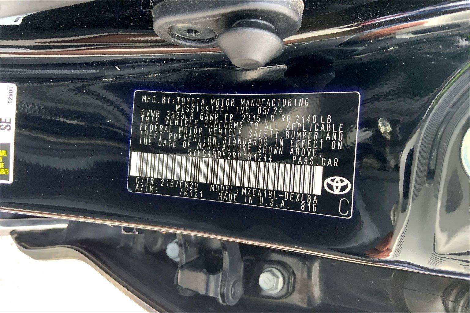 Used 2024 Toyota Corolla LE FWD image 30