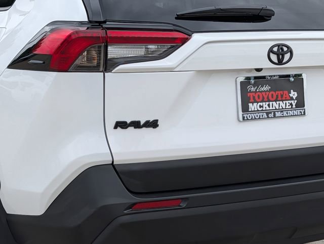 Used 2025 Toyota RAV4 XLE image 7