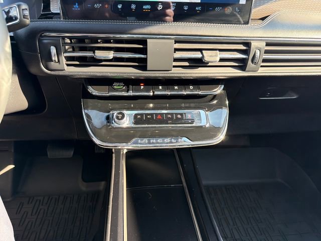 Certified 2024 Lincoln Corsair Reserve w/ Equipment Group 201A AWD/4WD image 21