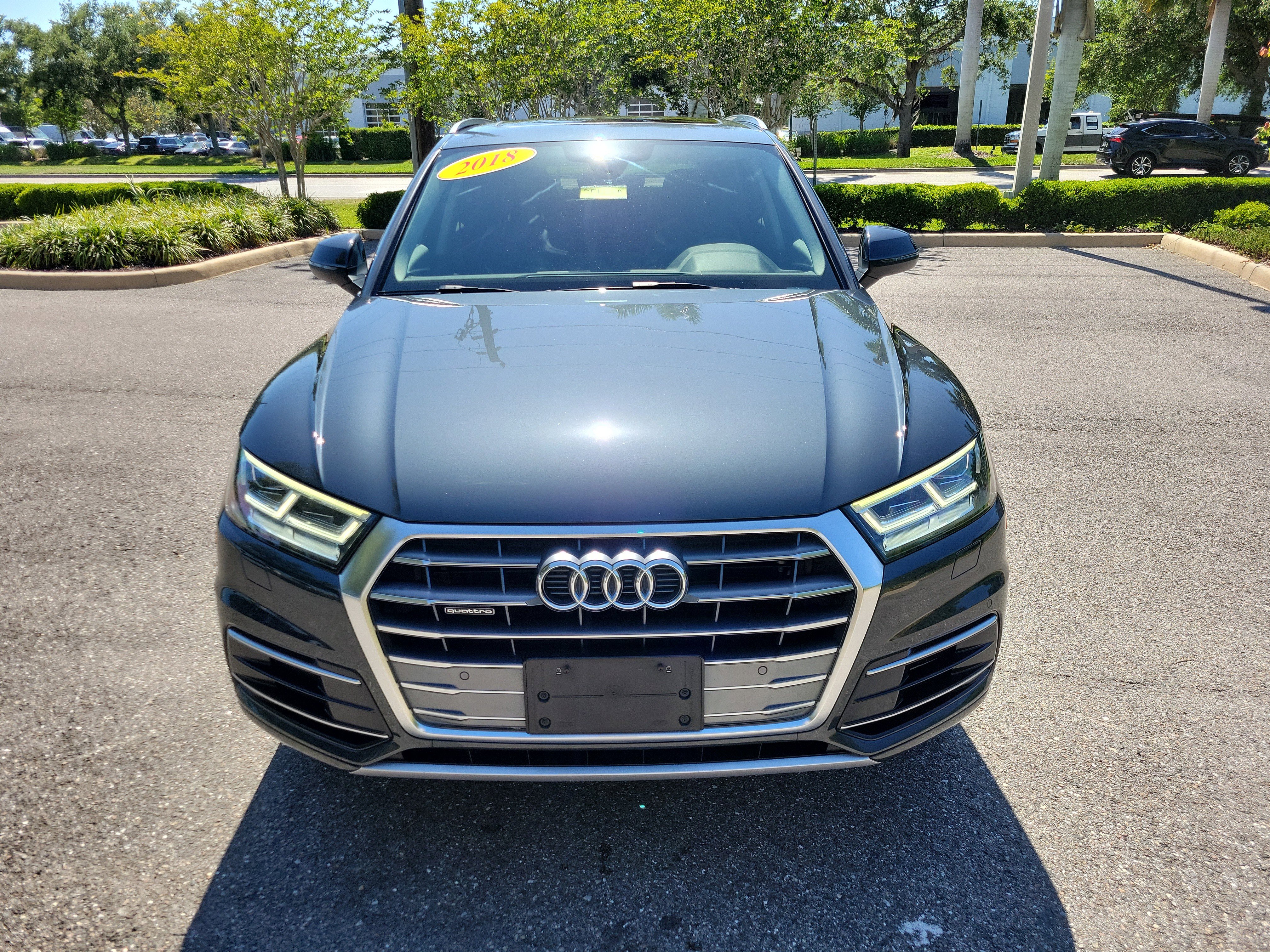 Used 2018 Audi Q5 2.0T Premium Plus w/ Premium Plus Package AWD/4WD image 2
