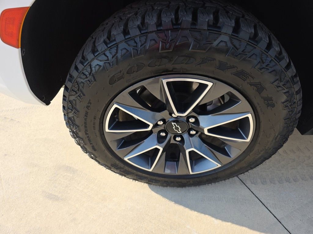 Used 2021 Chevrolet Tahoe Z71 image 5