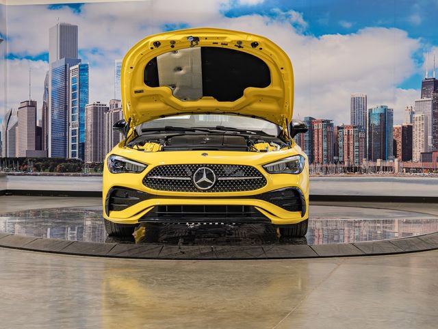Used 2026 Mercedes-Benz CLE 300 4MATIC Coupe image 4
