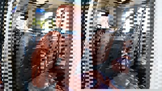 Used 2019 Cadillac Escalade ESV Premium Luxury image 61