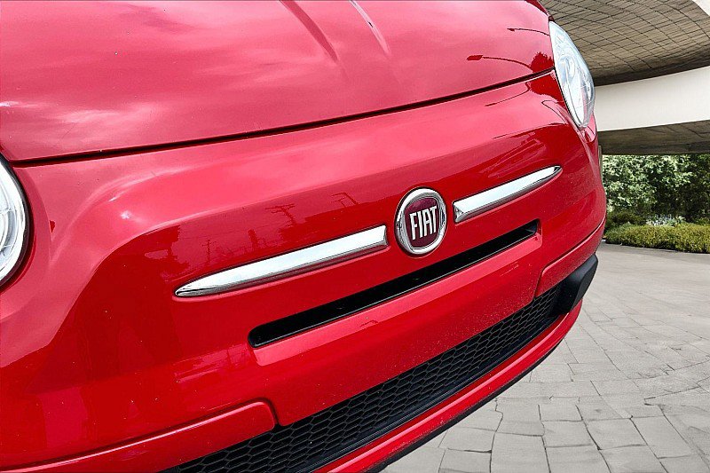 Used 2017 FIAT 500 Pop w/ Red Roof & Mirror Cap Package FWD image 23