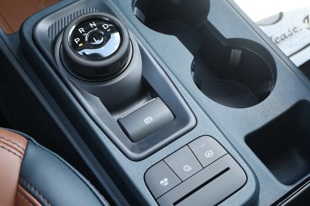 Used 2023 Ford Maverick Lariat w/ Lariat Luxury Package FWD image 17